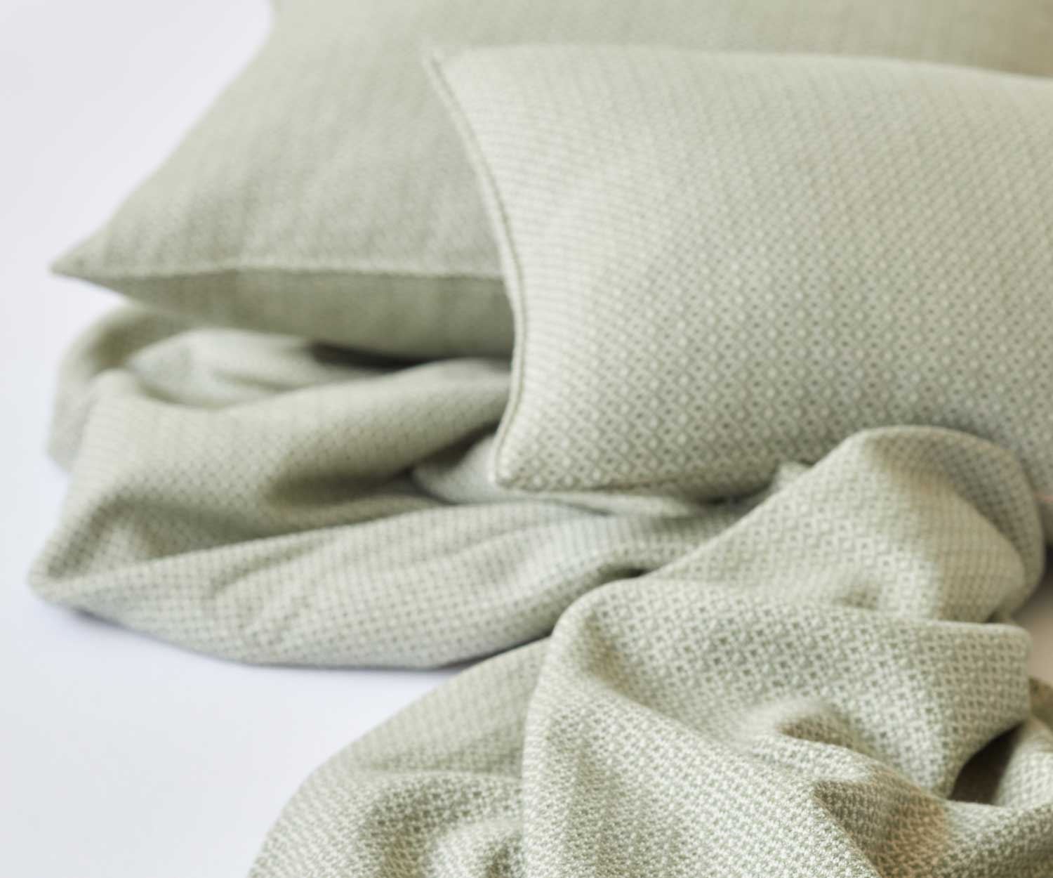 Decode_Kissen_Criss-Cross Cojín CRISS CROSS de Decode by Luiz