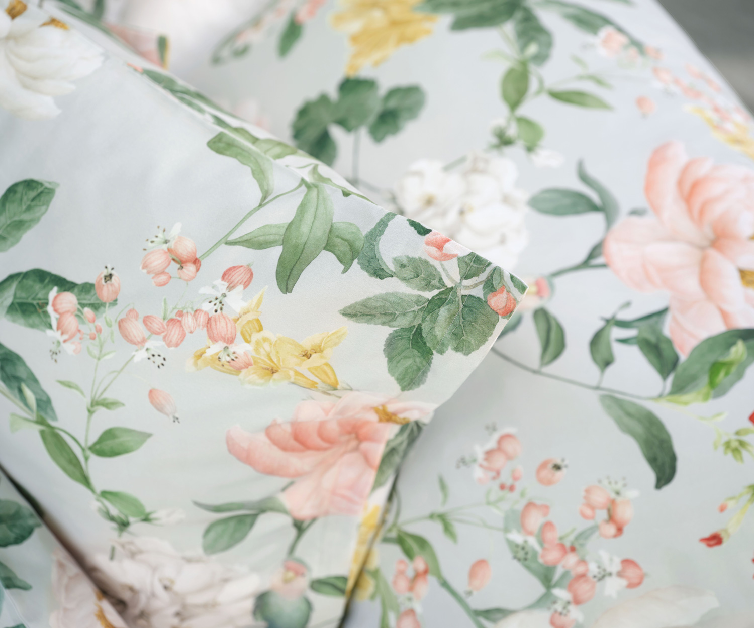 ARTEMIS_blanc-vert_Detail-Schlossberg-Switzerland Schlossberg ARTEMIS Satin VERT bed linen