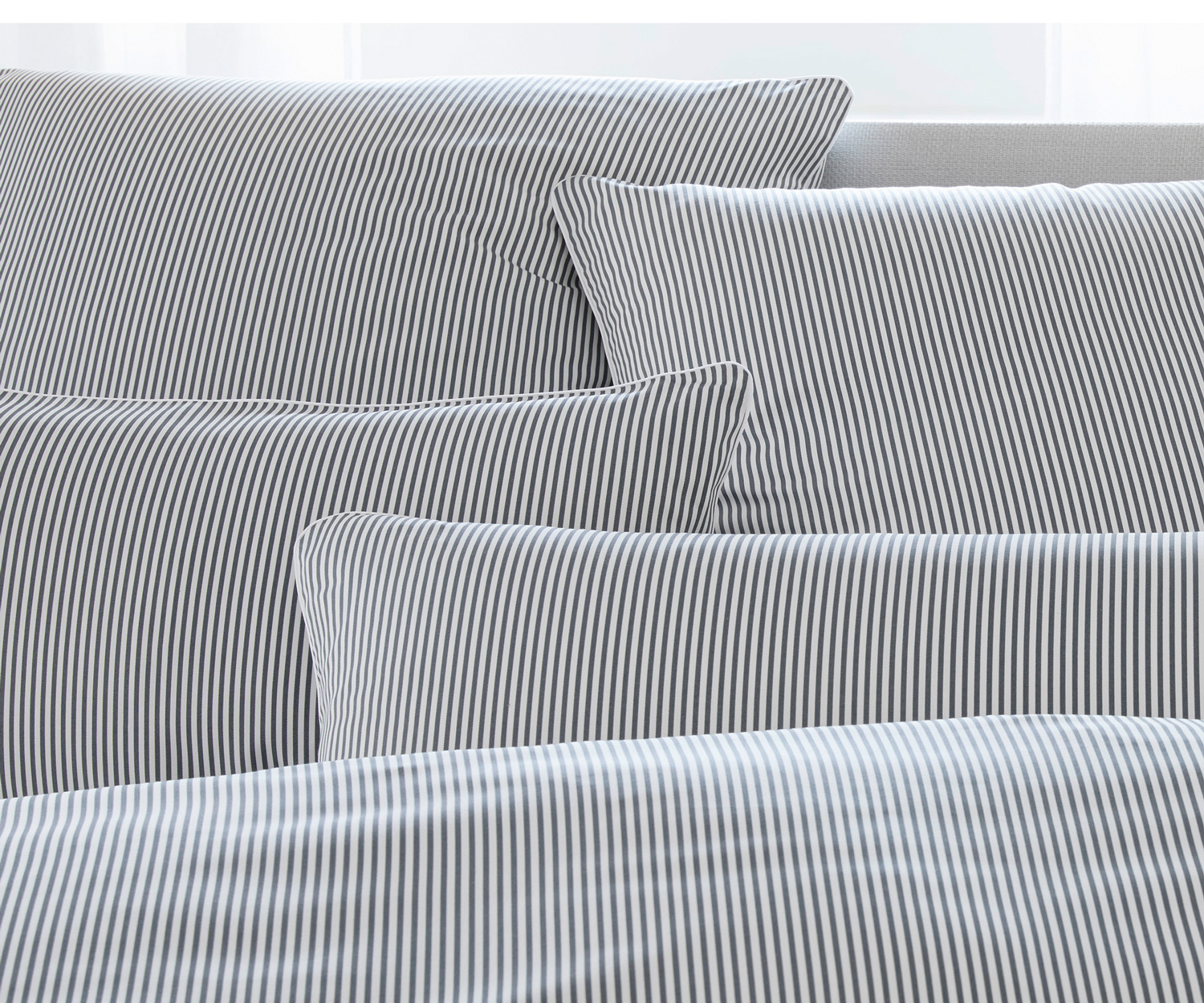 Elegante-2460-90Milieu Ropa de cama HAMBURGER STREIFEN col. gris-blanco