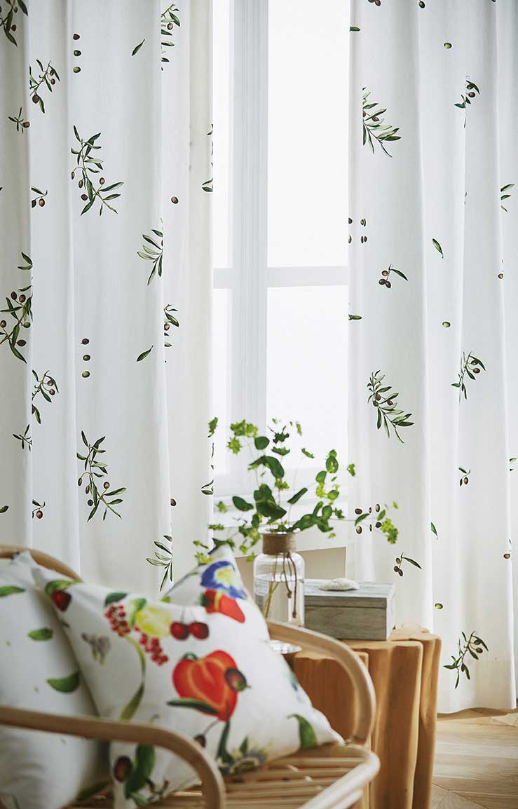 fischbacher_garden_party_olive_14565_504_Marc_Leopold Dekostoff Gardenparty Olive 14565