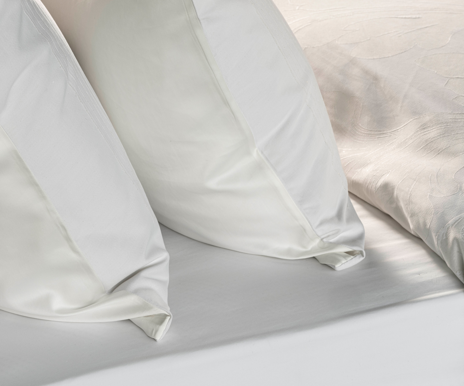 celso-EXQUISE-103-finish Celso de Lemos EXQUISE - Jacquard / Satén ropa de cama col. 103 ivory