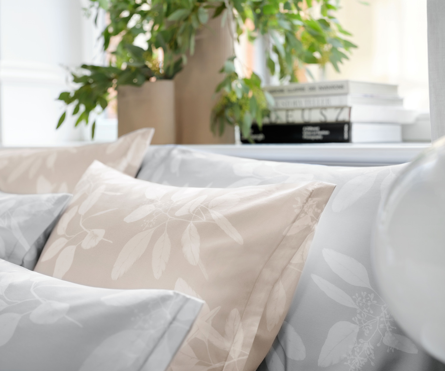 Schlossberg-Switzerland_OMEO_beige-gris Schlossberg OMEO beige ropa de cama de organic satén