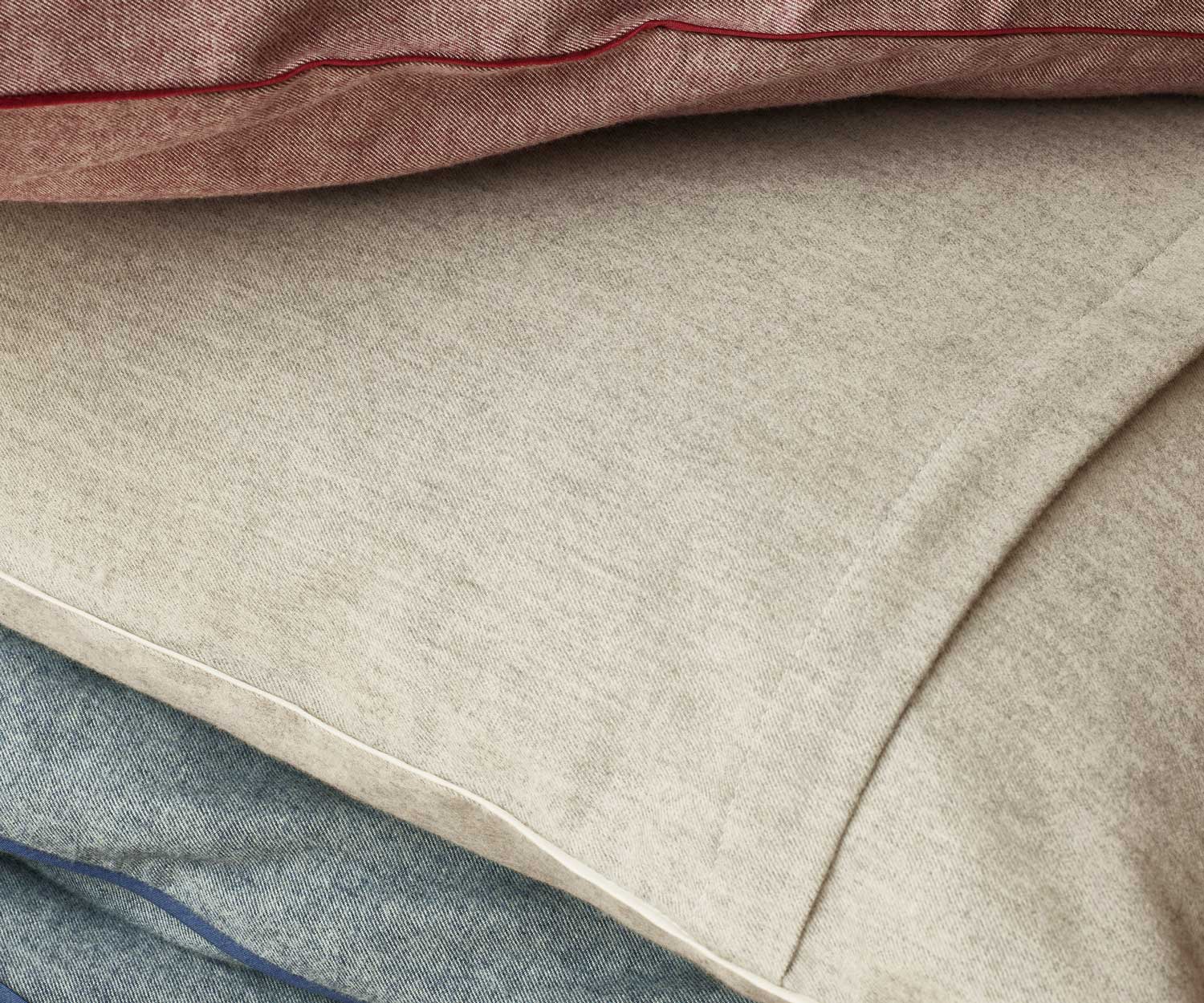Schlossberg-Bettwaesche-Flanell-PEPE-rose-gris-bleu-Detail Ropa de cama PEPE de Schlossberg │Franela