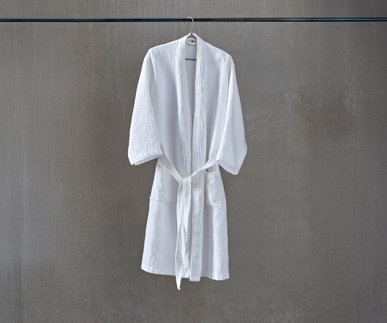 Kimono LEISURE de Luiz col. white Kimono LEISURE de Luiz col. white