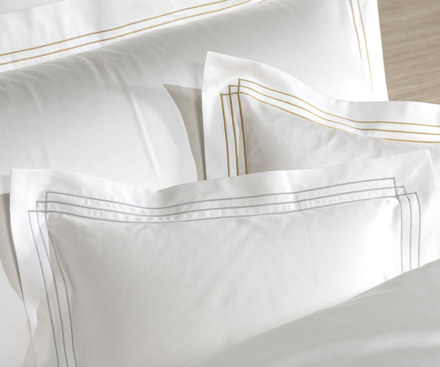 Celso-QUADRA-6 QUADRA Satin Bettwäsche fein bestickt von Celso de Lemos