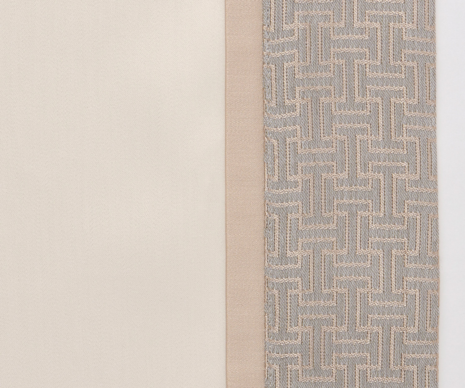 AVALON-660-Celso Celso AVALON - Jacquard Bettwäsche mit Stehsaum col. 660 powder