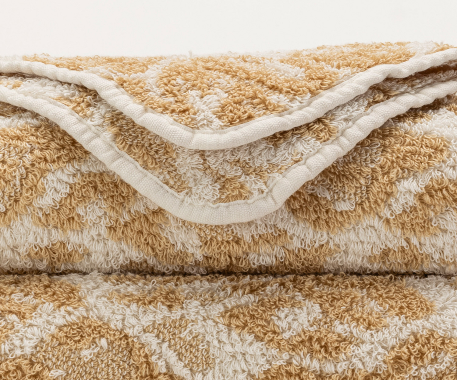 Abyss-SAUVAGE-714-towel Abyss SAUVAGE 714