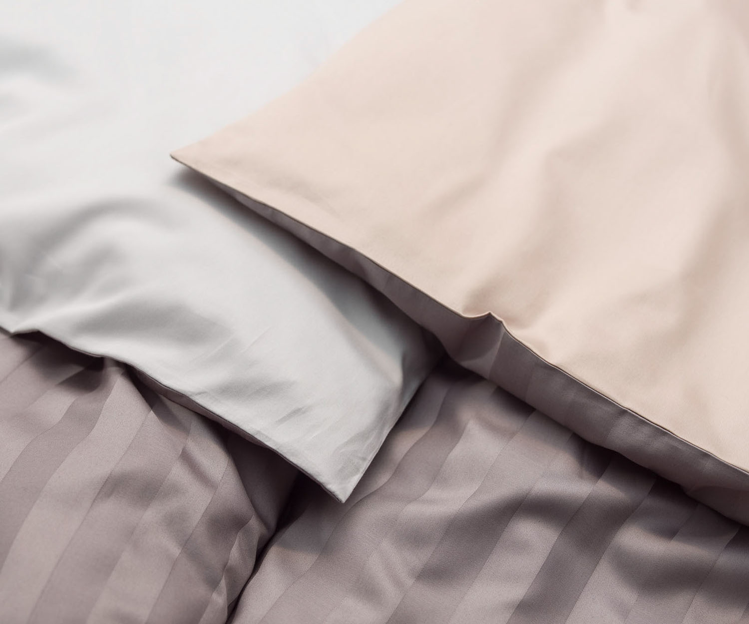 Blockstreifen_Wende_Detail_001759a94531eca23 Ropa de cama BLOCKSTREIFEN de Graser - satén