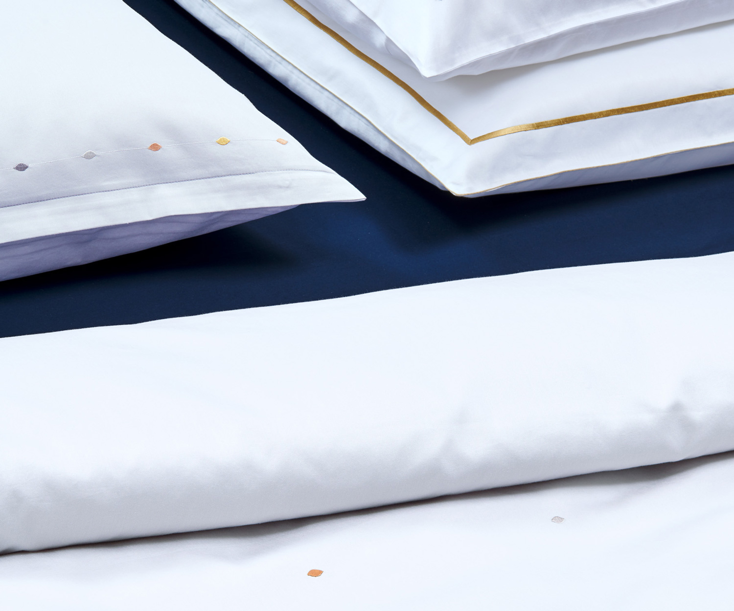 Fischbacher COLLIER 305 Luxury Nights sateen bed linen