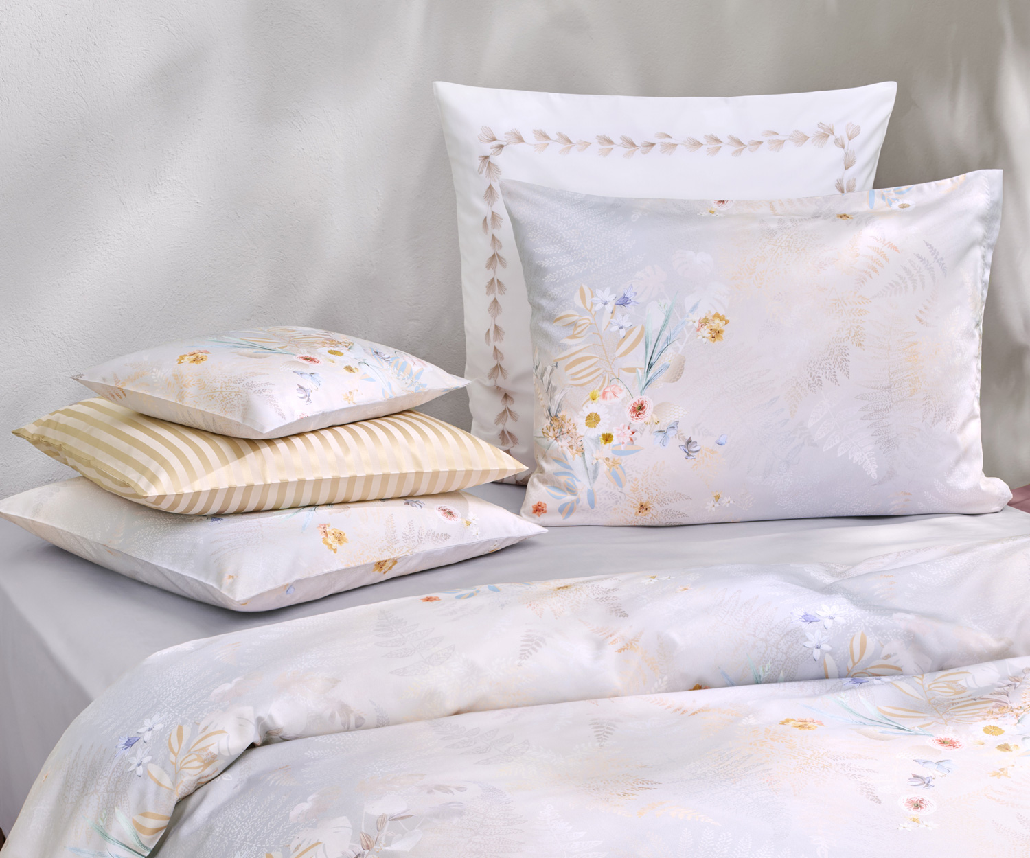 Fischbacher bed linen FLEURS VOLANTE sateen