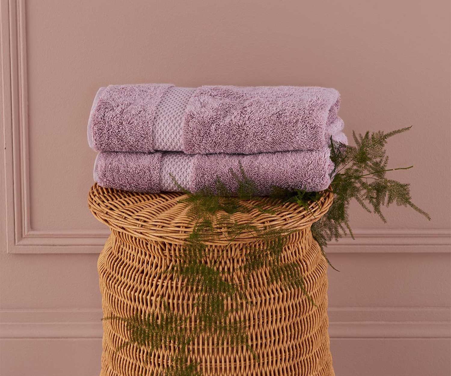 Yves Delorme ETOILE towel col. lila