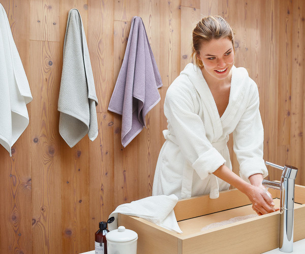 Schlossberg bathrobe and towels NOVA