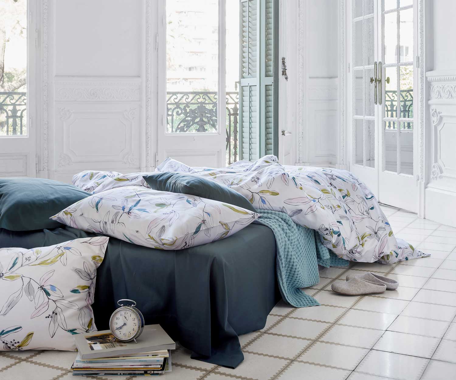 Schlossberg_HW21_HANI-beige_Lifestyle Ropa de cama HANI de Schlossberg - satén