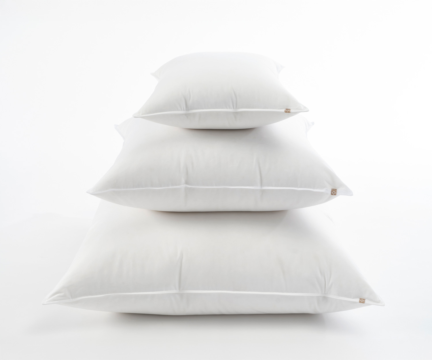 Celso de Lemos FABALIS down pillow – firm