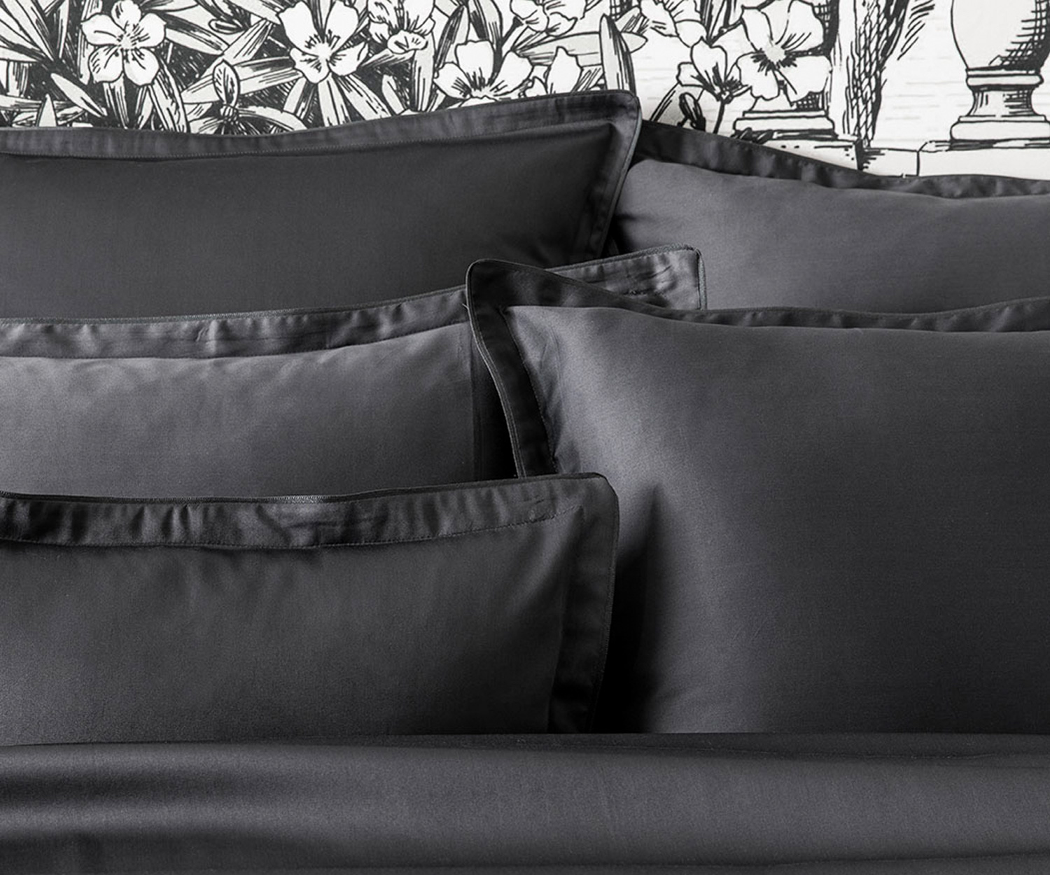 Alexandre_Turpault_Bettwaesche_TEOPHILE_eclipse Alexandre Turpault Bettwäsche TEOPHILE ECLIPSE