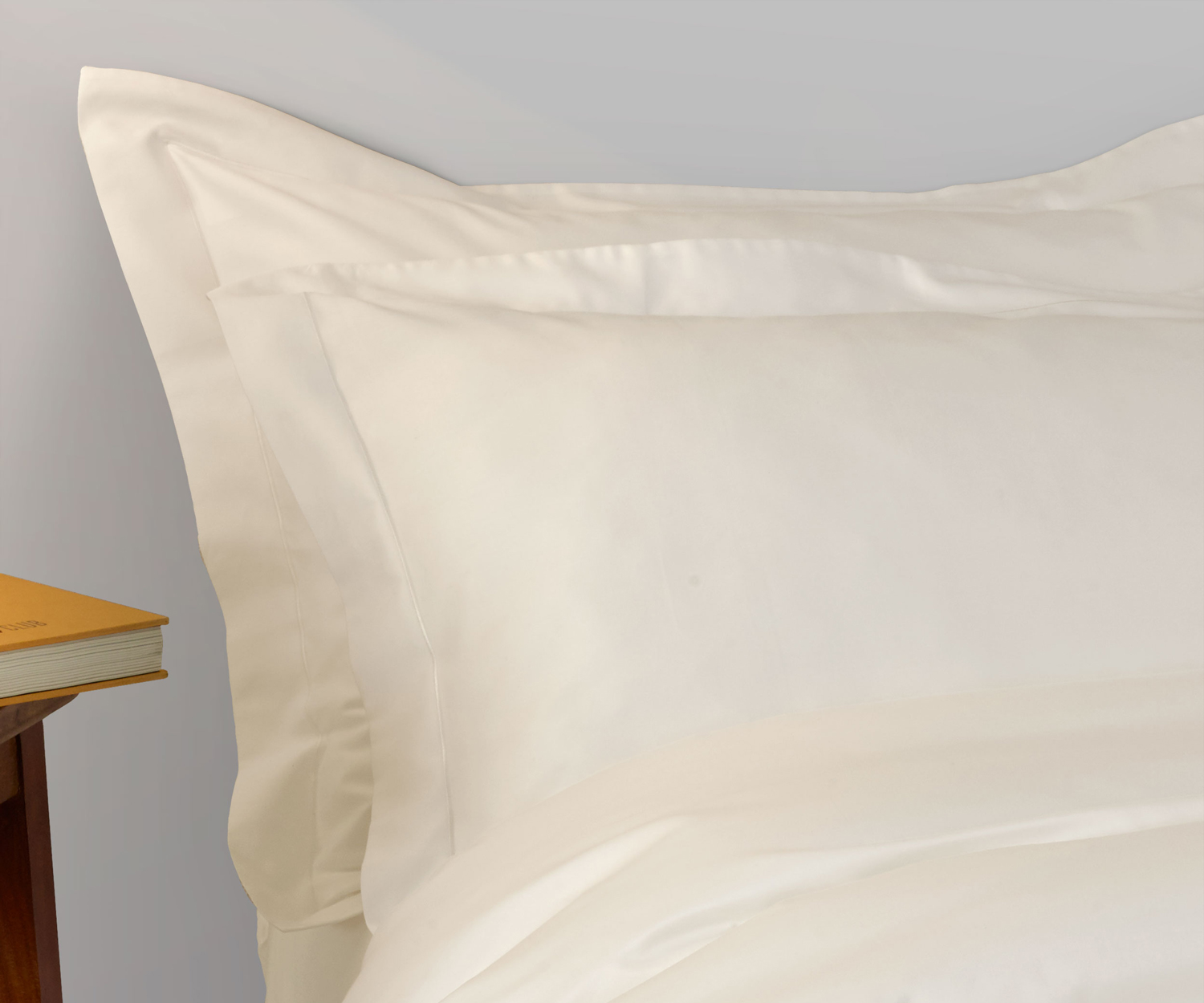 Amalia-suave-430-sateen-satin-stitch-cream-duvet-detail Amalia SUAVE 430TC Bettwäsche in cream