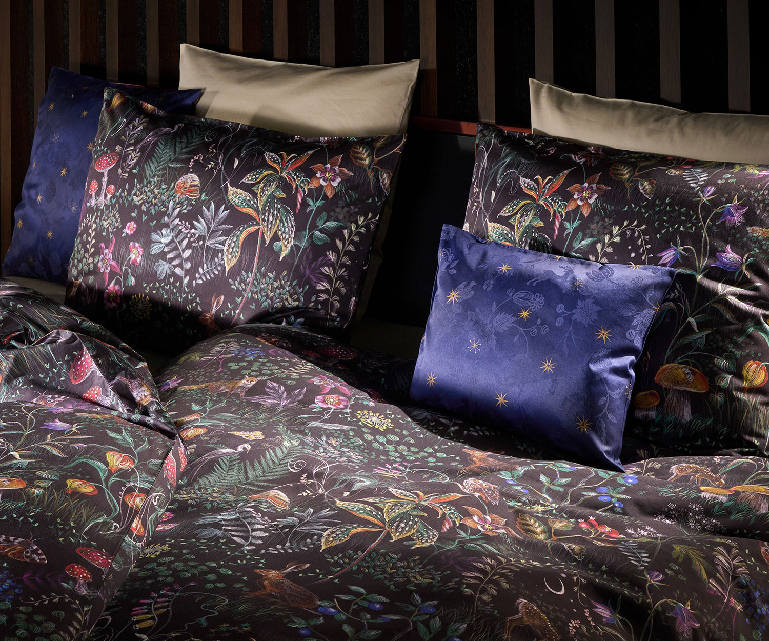 Fischbacher-Bettwaesche_E16_268_Magic-Forest_Lifestyle Fischbacher bed linen MAGIC FOREST satin