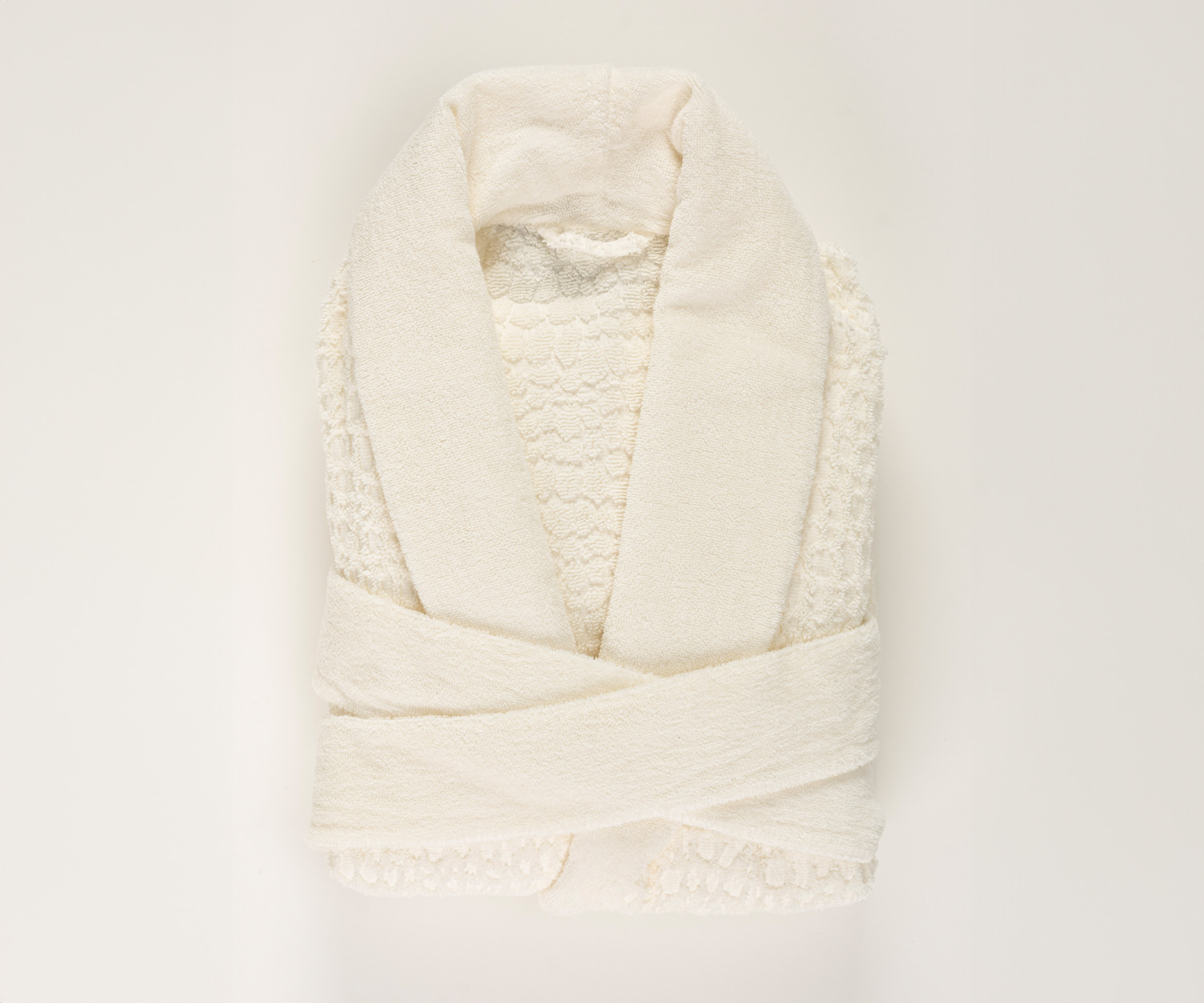 Abyss_LODGE-ROBE-103 Albornoz Abyss LODGE con cuello chal col. 103 ivory