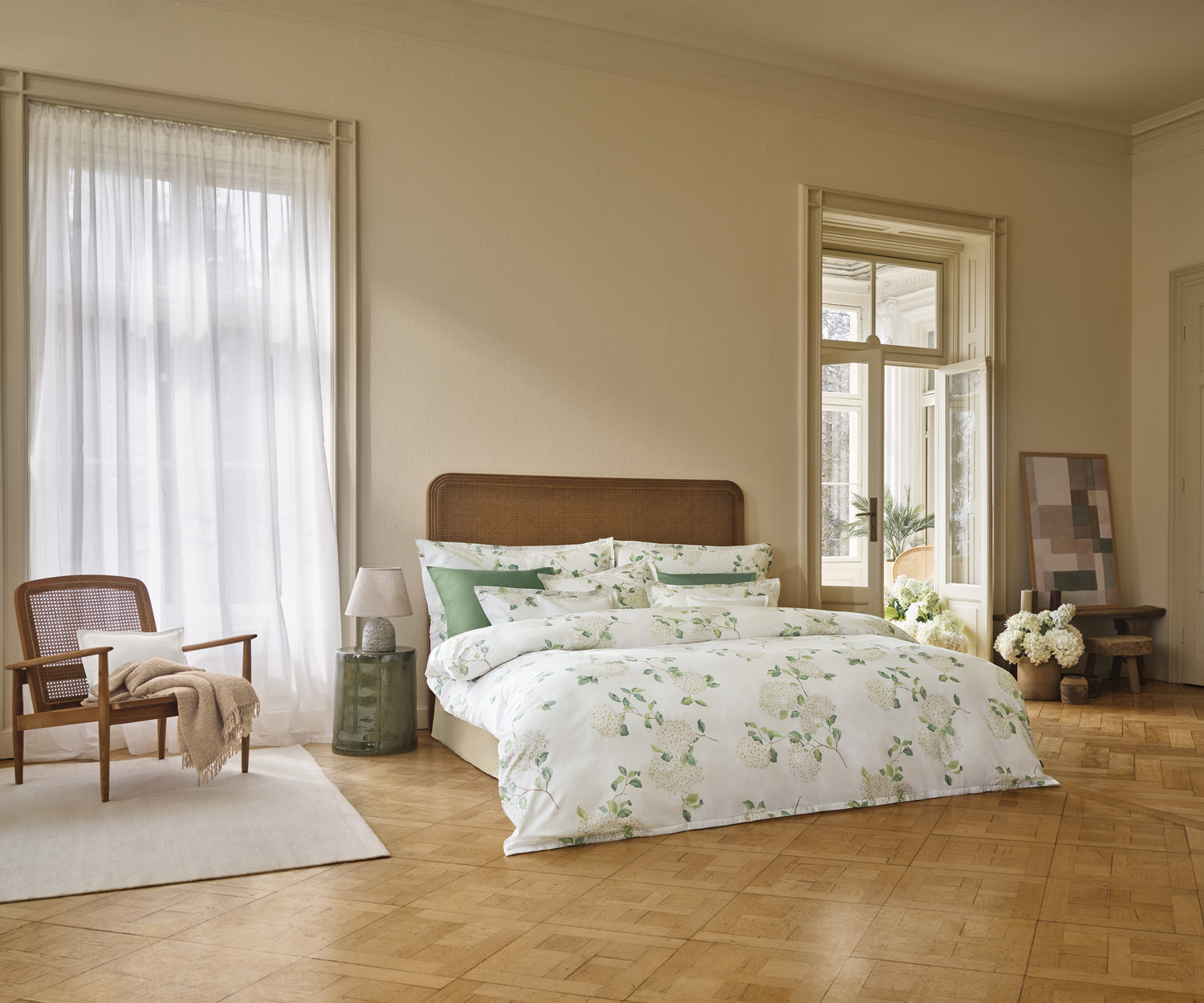 Schlossberg HORTENSIA blanc Satin Bed Linen – The Timeless Beauty of Hydrangeas