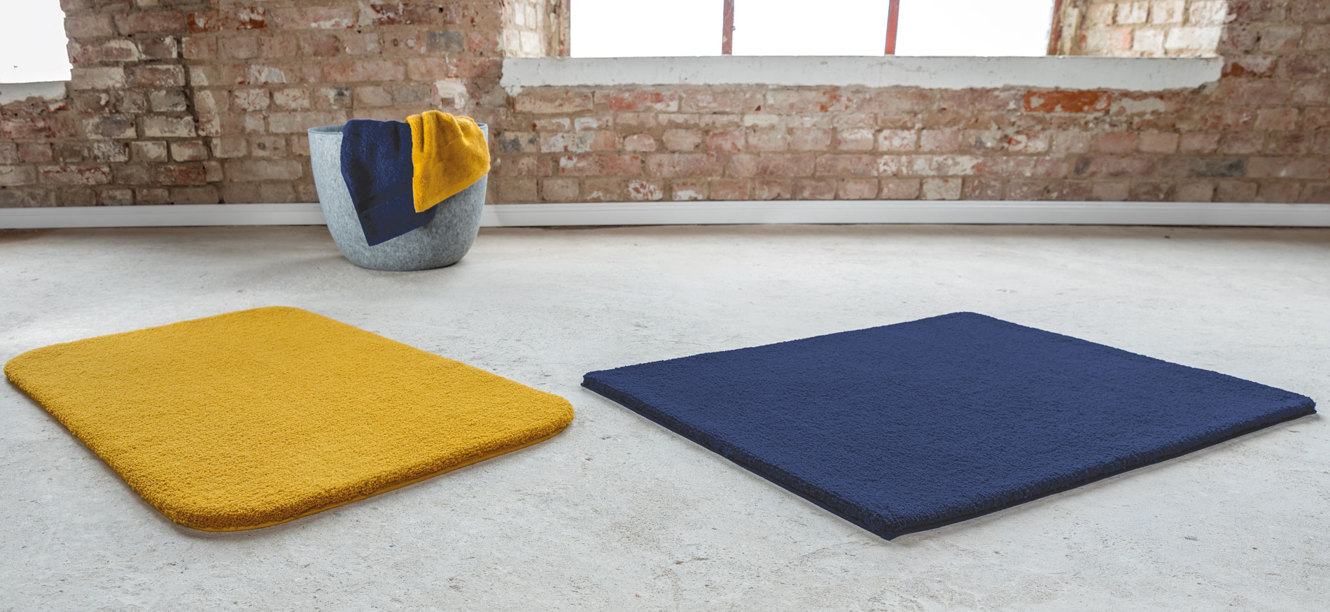 Rhomtuft-Banner0ynABis7Exbgq