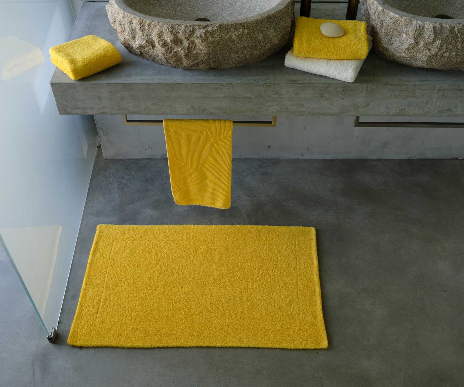 Abyss-Duschmatte-DOUBLE-Lifestyle-banane