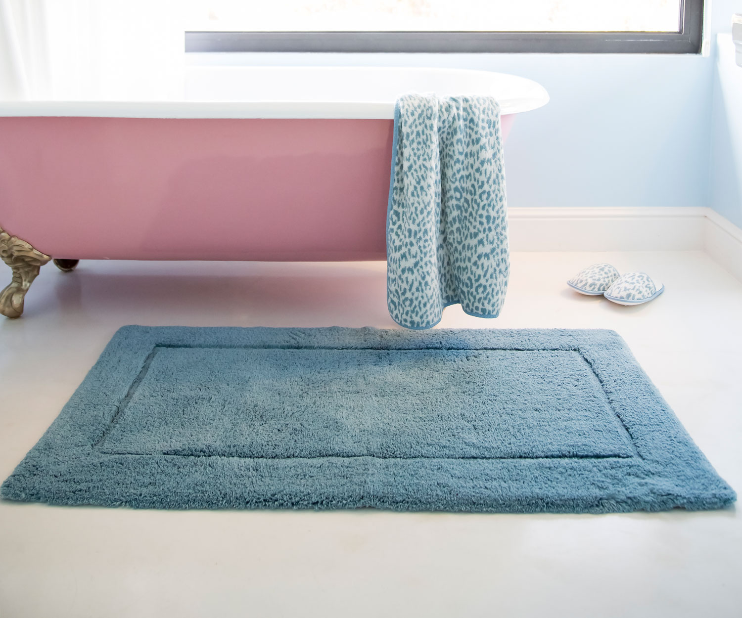 Abyss & Habidecor MUST bath rug
