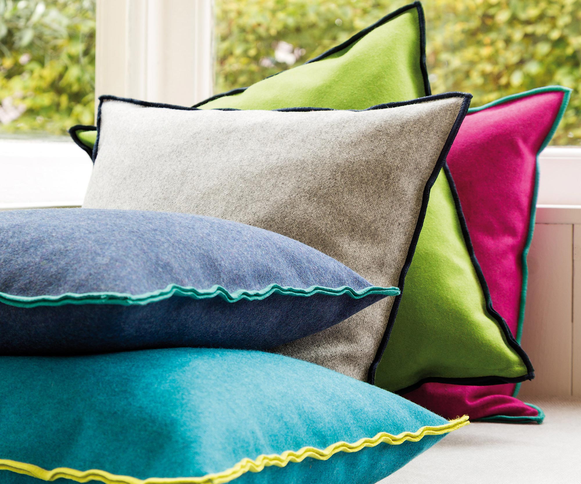 Fischbacher_Cusion_BenuRemix_925_909_911_922_905_902_904_P_WEB-2 Cojines decorativos BENU REMIX de Fischbacher