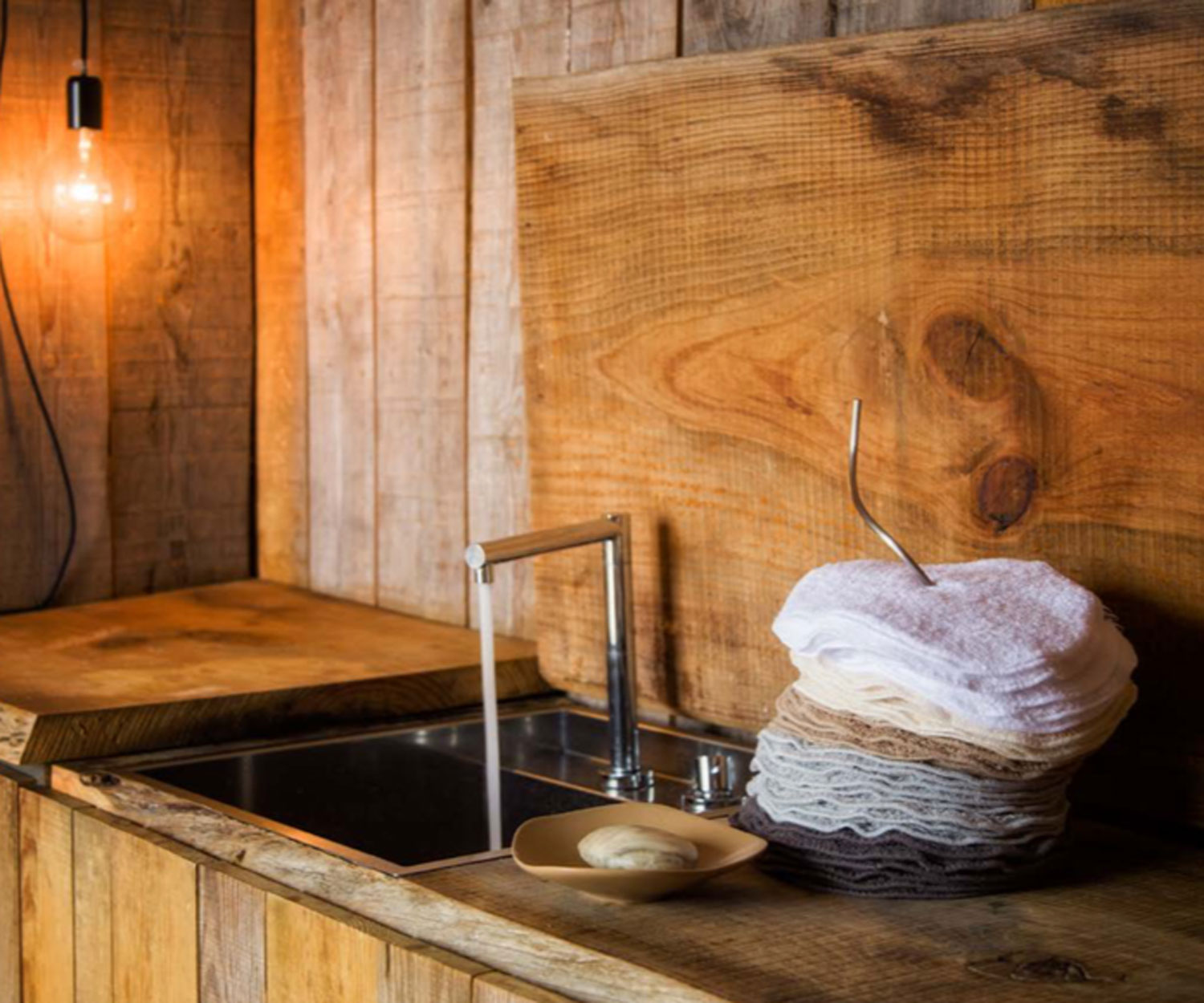 AH-Legend-Lifestyle Toallas para invitados LEGEND de Abyss