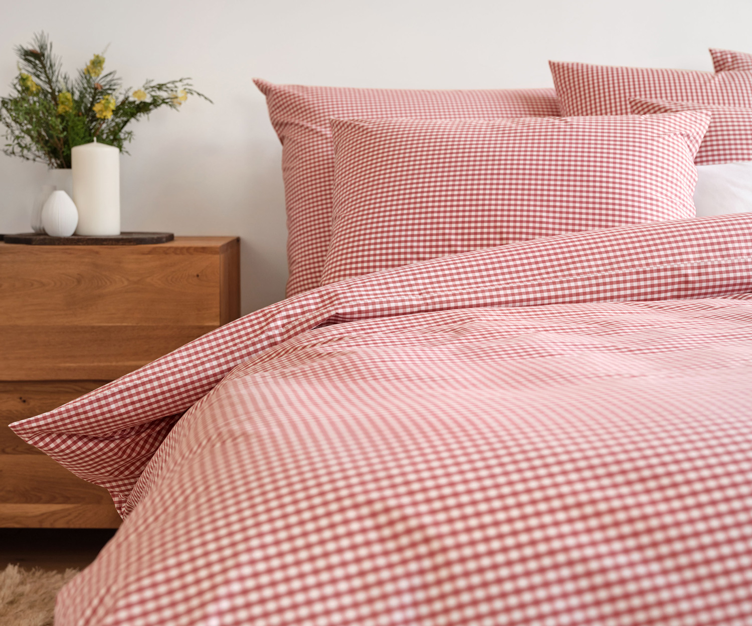 Schlossberg-Bettwaesche_HW24_ANDRIN_rouge_Marc-Leopold Schlossberg ropa de cama ANDRIN rouge - Vichy Perkal