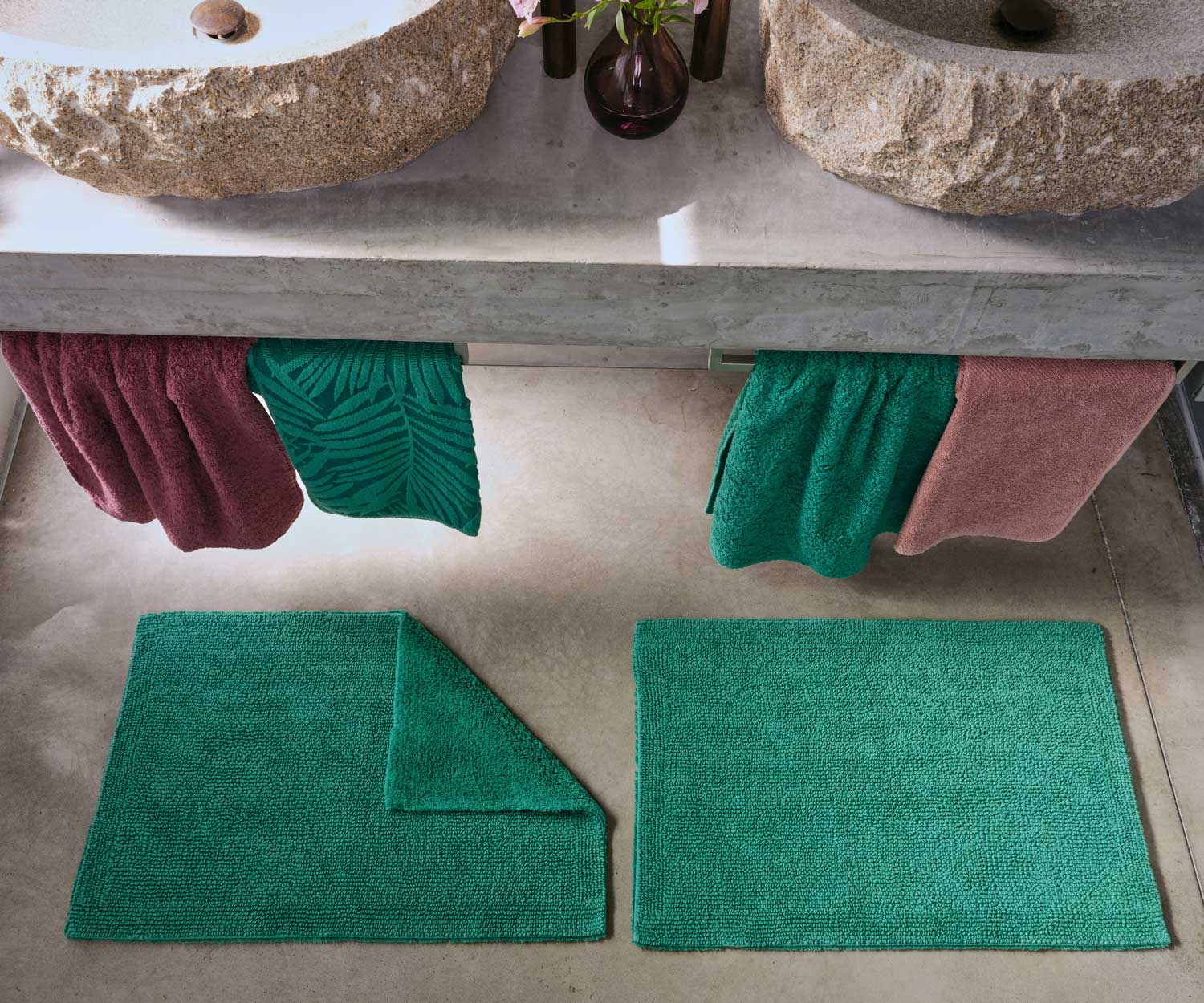 Abyss-Badteppich-BAY-Lifestyle-1 Alfombra de baño reversible BAY de Abyss - 60 colores